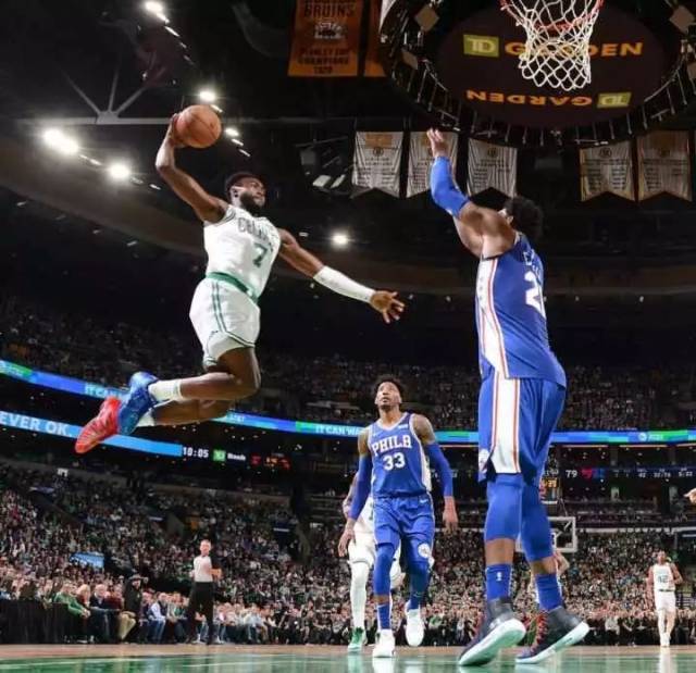 广泛的球迷 广泛的球迷