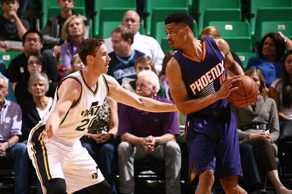 或留在國內 或留在國內